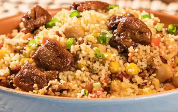 Cous Cous com Frango Caipira